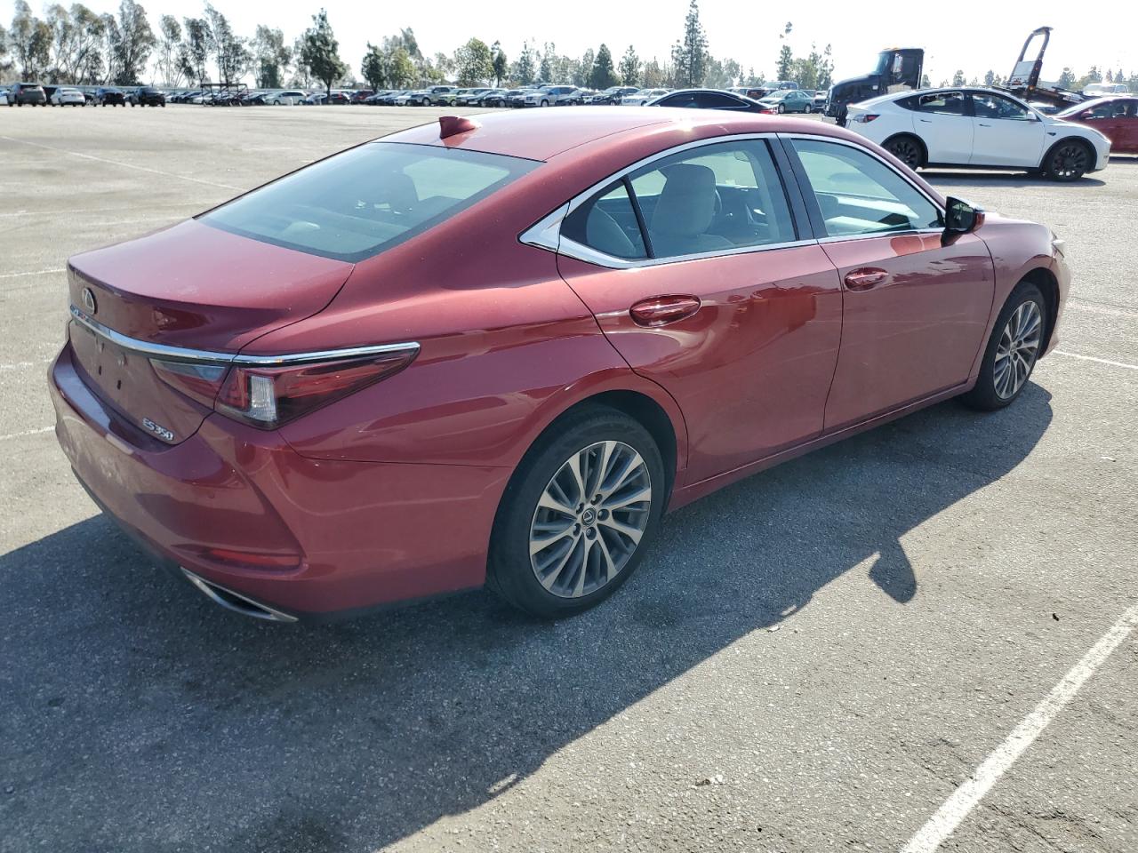 2019 Lexus ES - Image 3