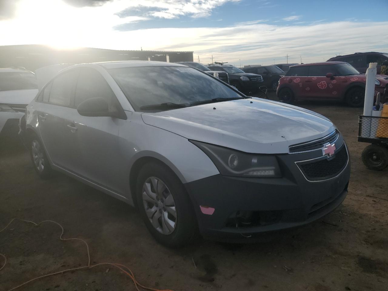 2013 Chevrolet Cruze - Image 4