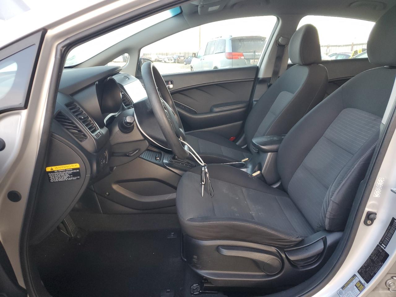 2015 Kia Forte - Image 7