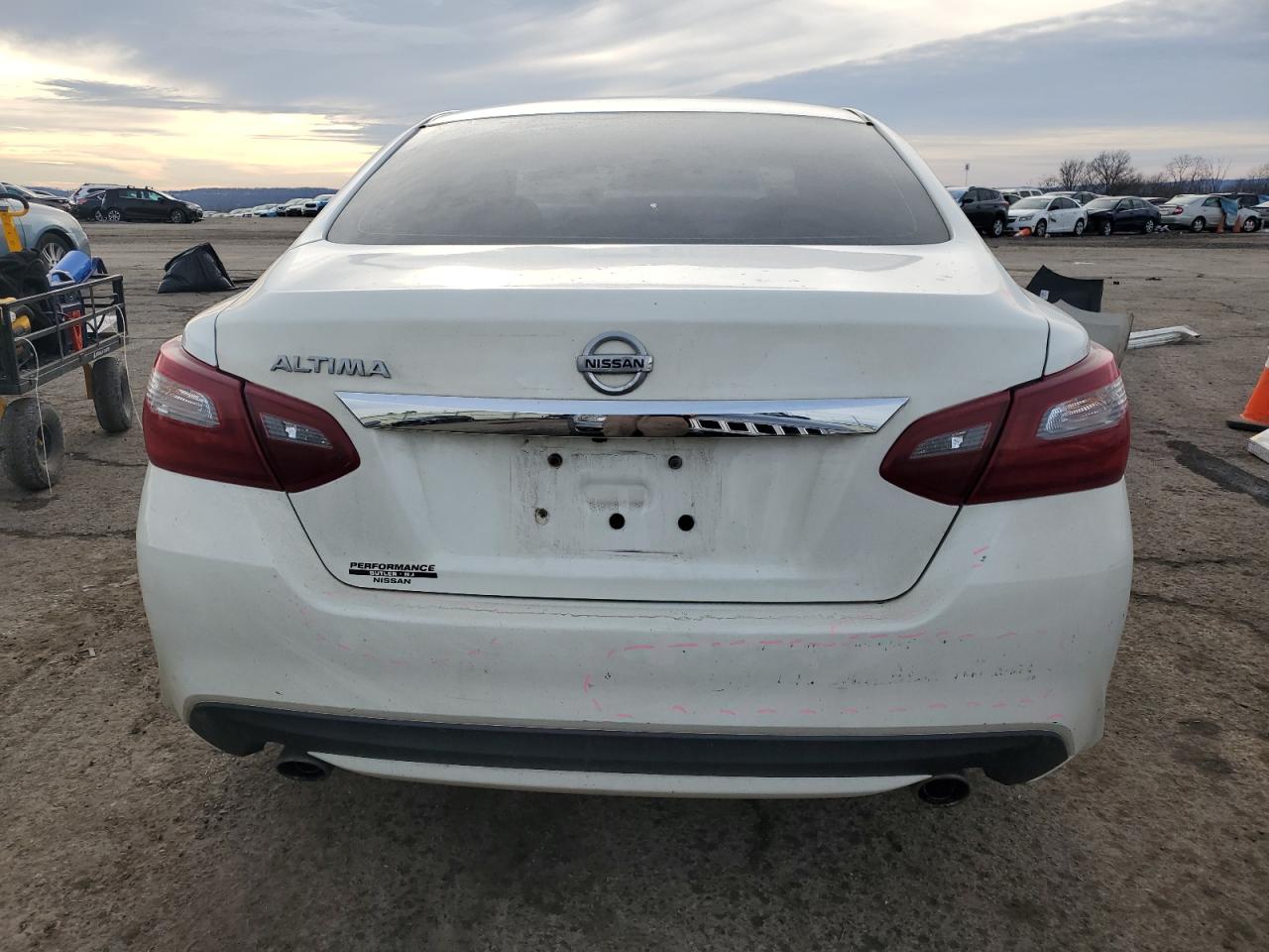 2018 Nissan Altima - Image 6