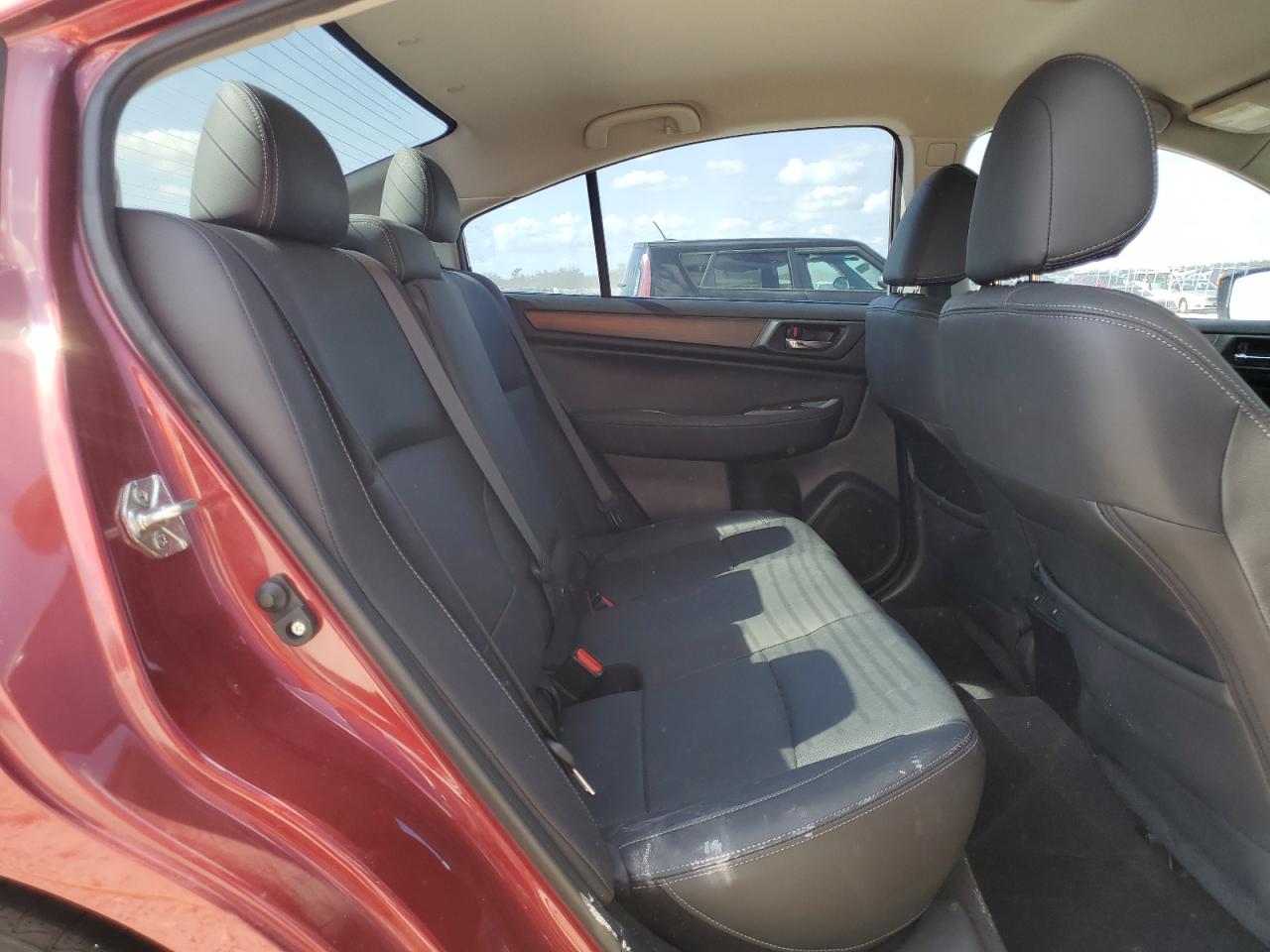 2015 Subaru Legacy - Image 10