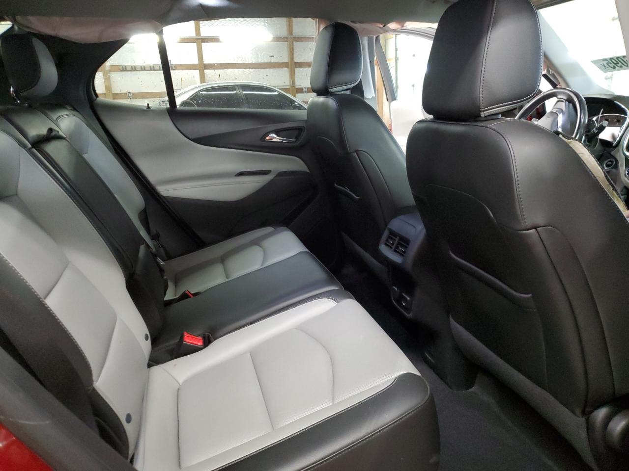2018 Chevrolet Equinox - Image 11