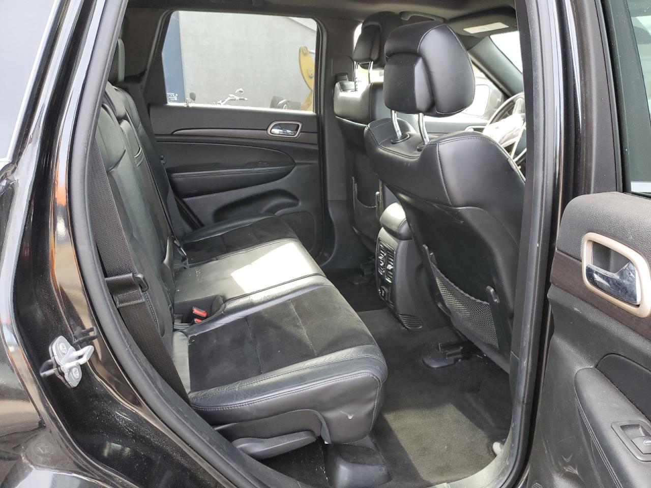 2014 Jeep Grand Cherokee - Image 11