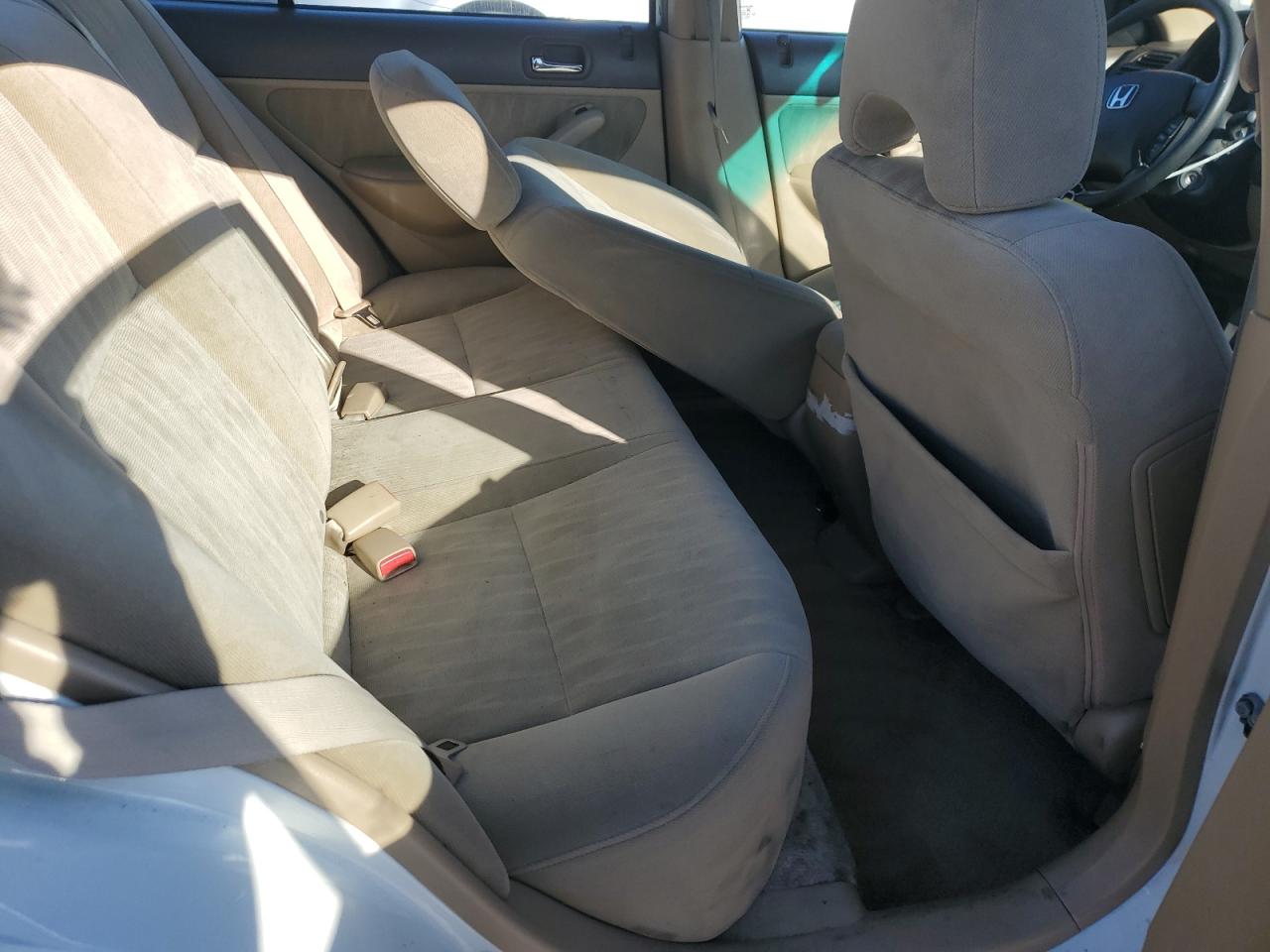 2004 Honda Civic - Image 10