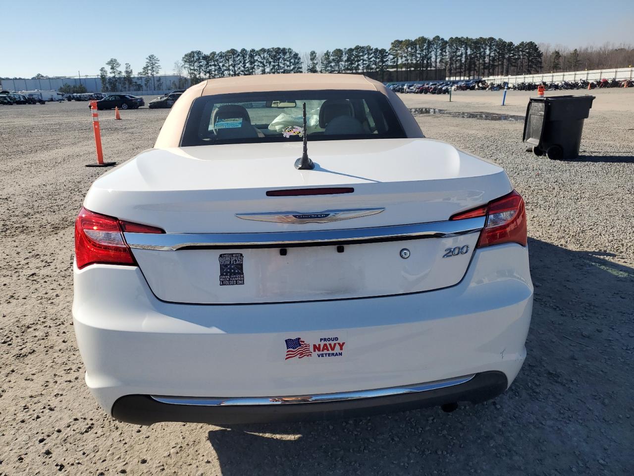 2012 Chrysler 200 - Image 6