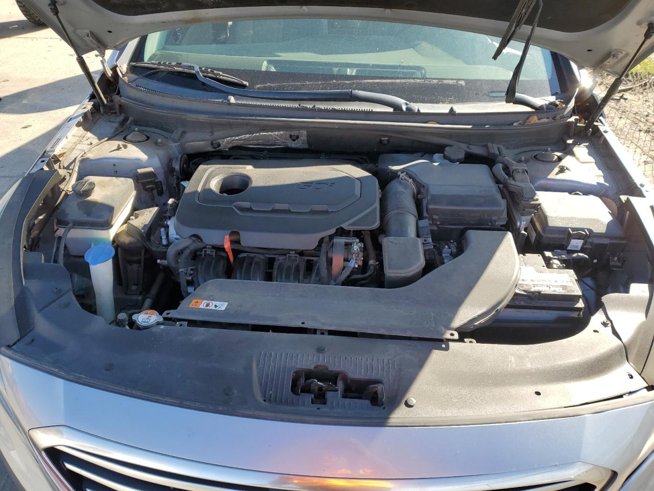 2017 Hyundai Sonata - Image 11
