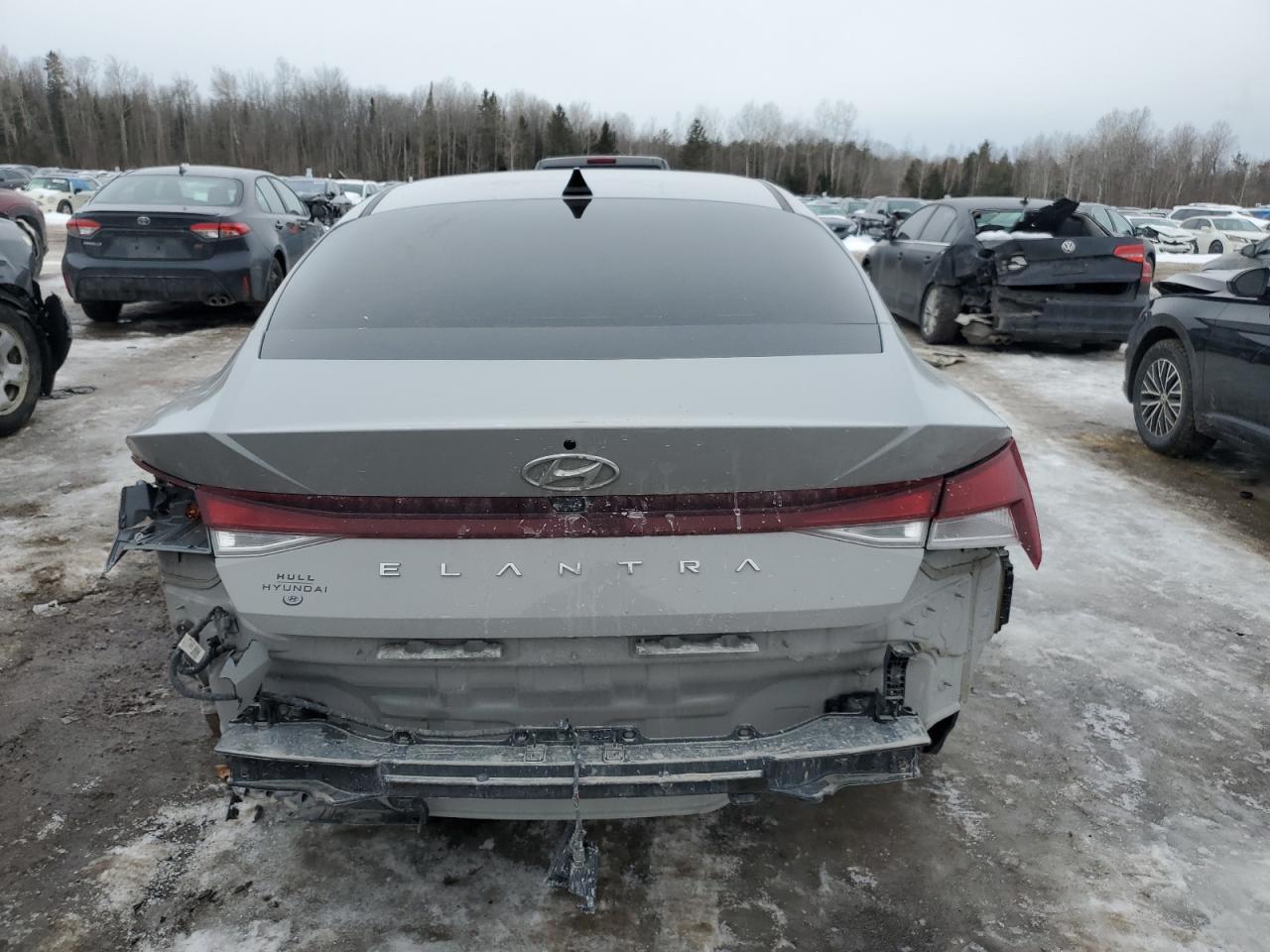 2021 Hyundai Elantra - Image 6