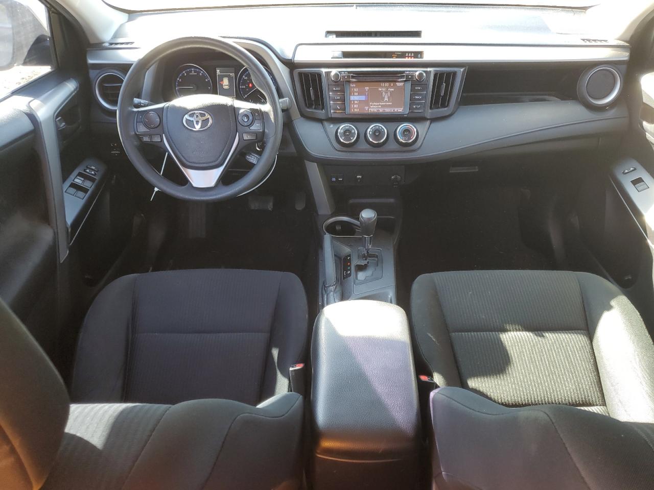 2018 Toyota RAV 4 - Image 8