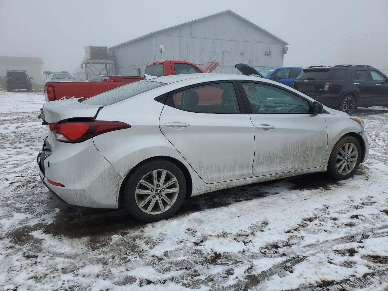 2016 Hyundai Elantra - Image 3