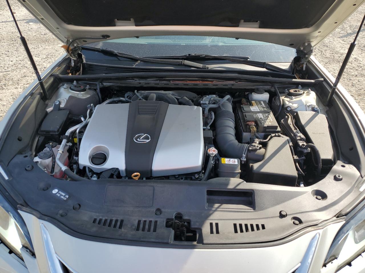 2019 Lexus ES - Image 11