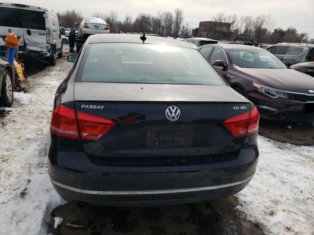 2015 Volkswagen Passat - Image 6