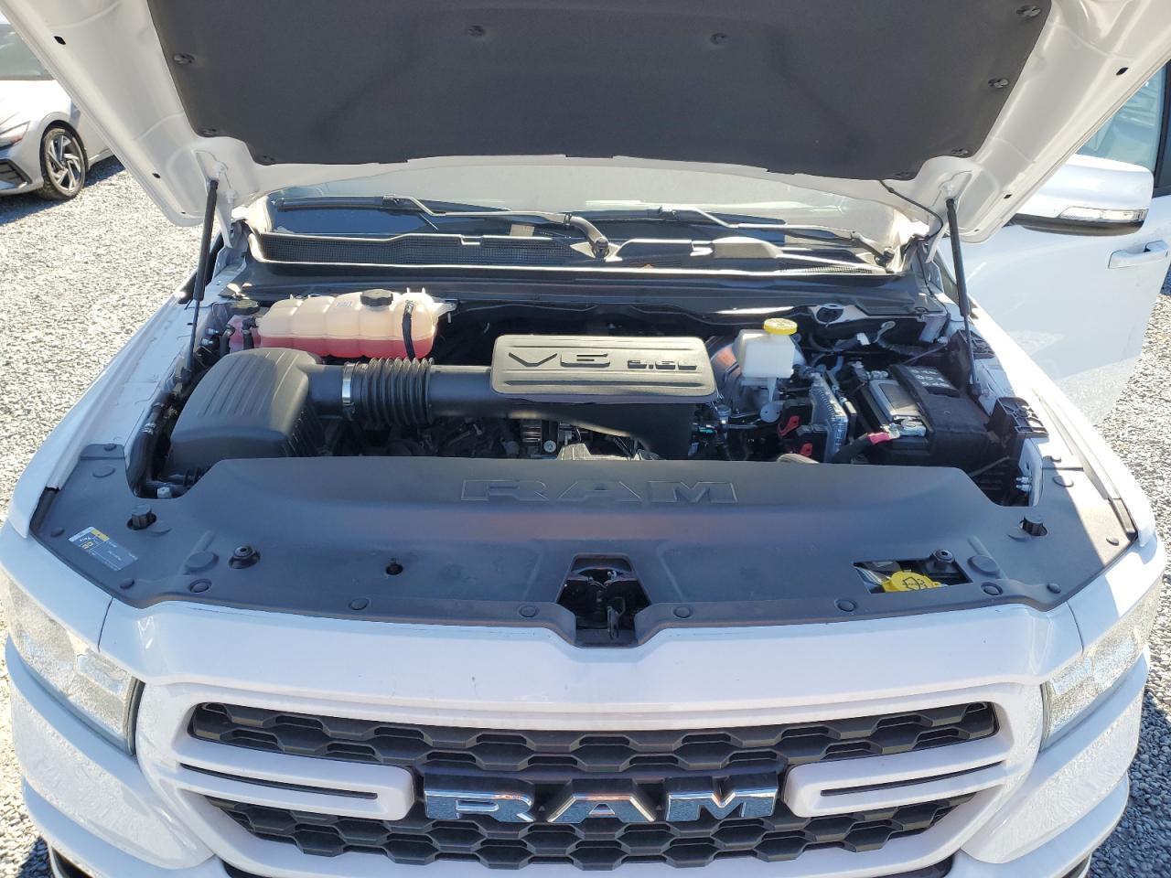 2022 RAM 1500 - Image 11