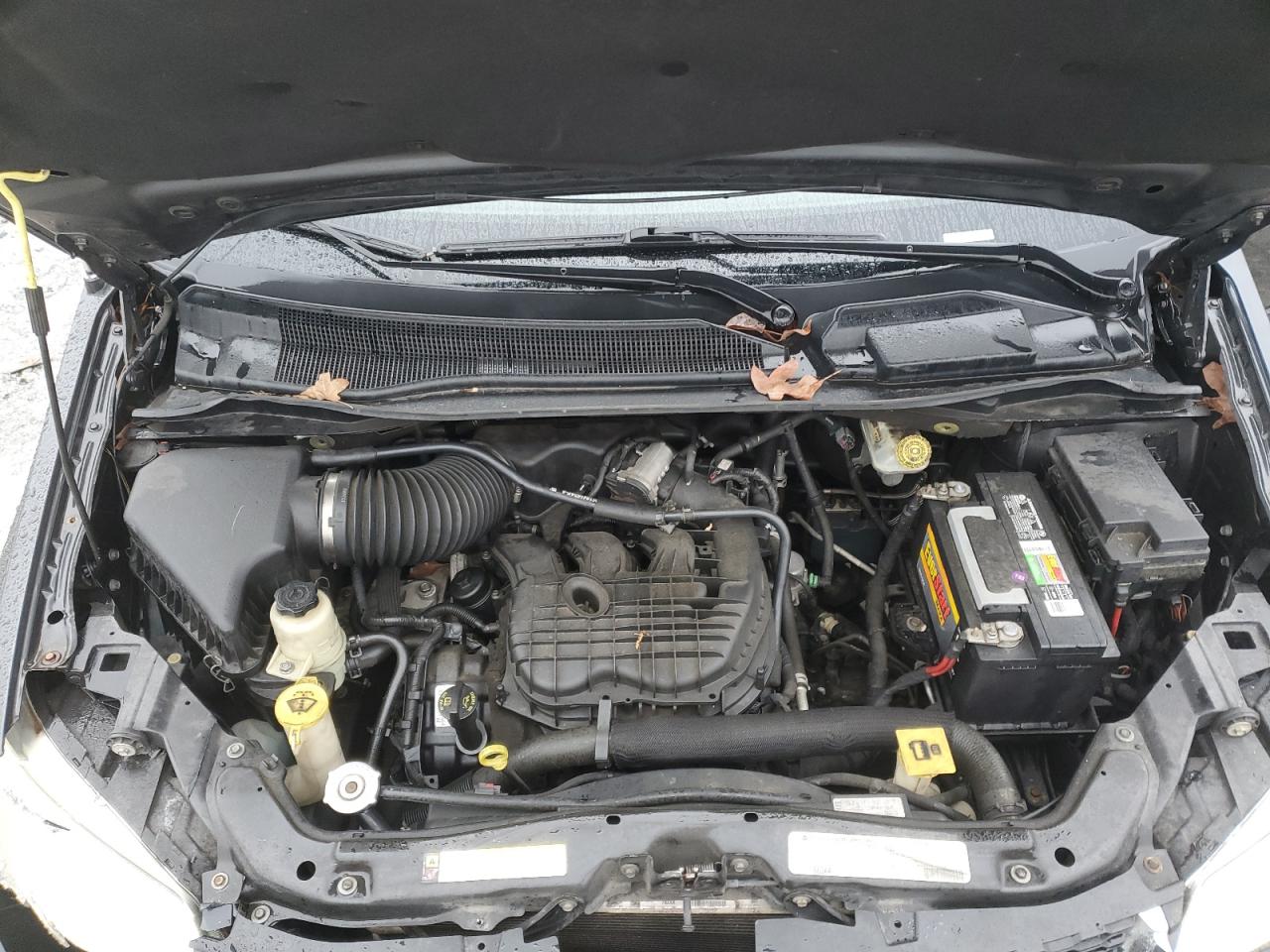 2012 Dodge Caravan - Image 12