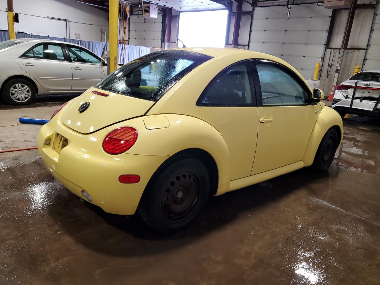 2000 Volkswagen Beetle - Image 3