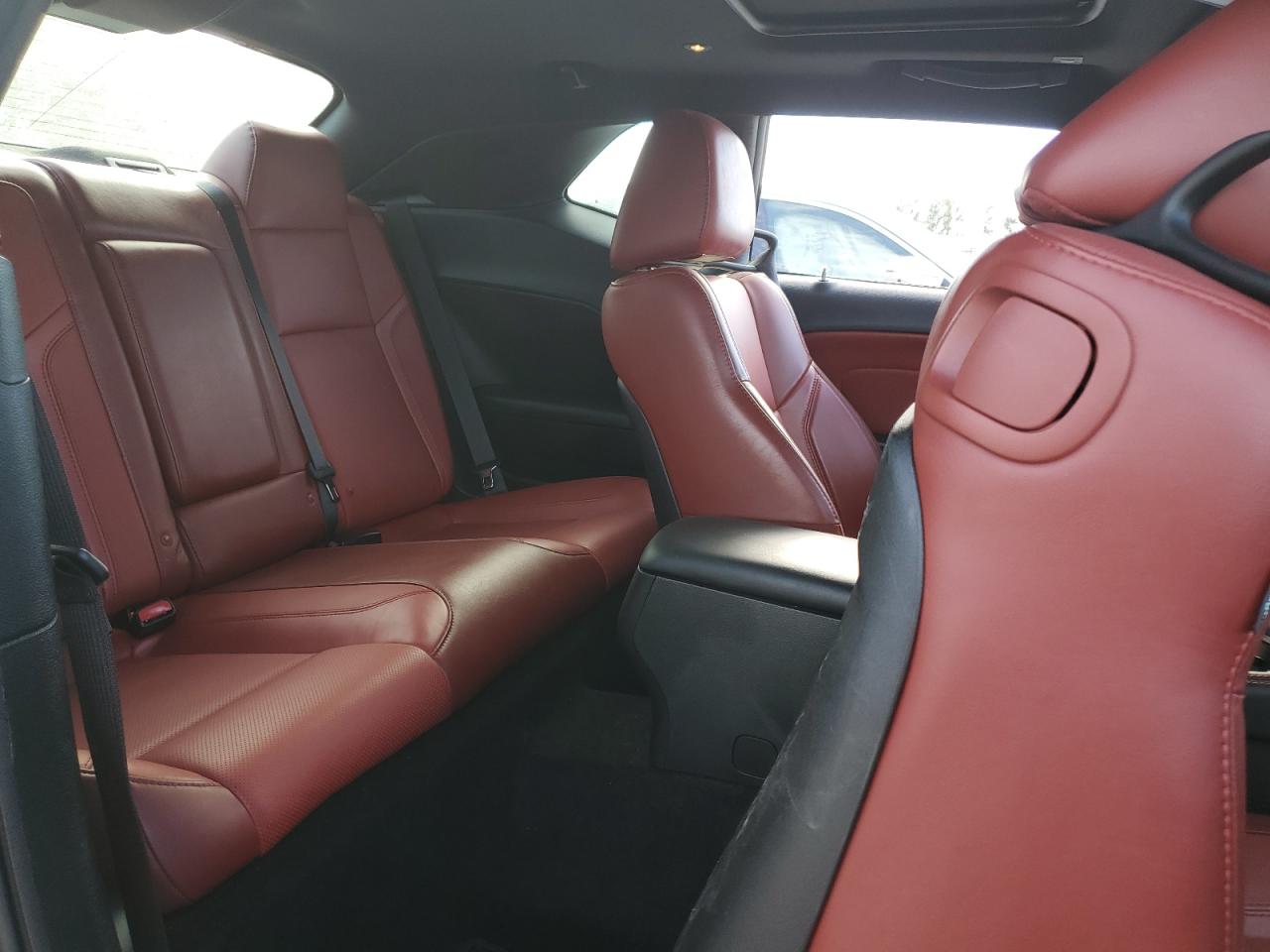 2019 Dodge Challenger - Image 10