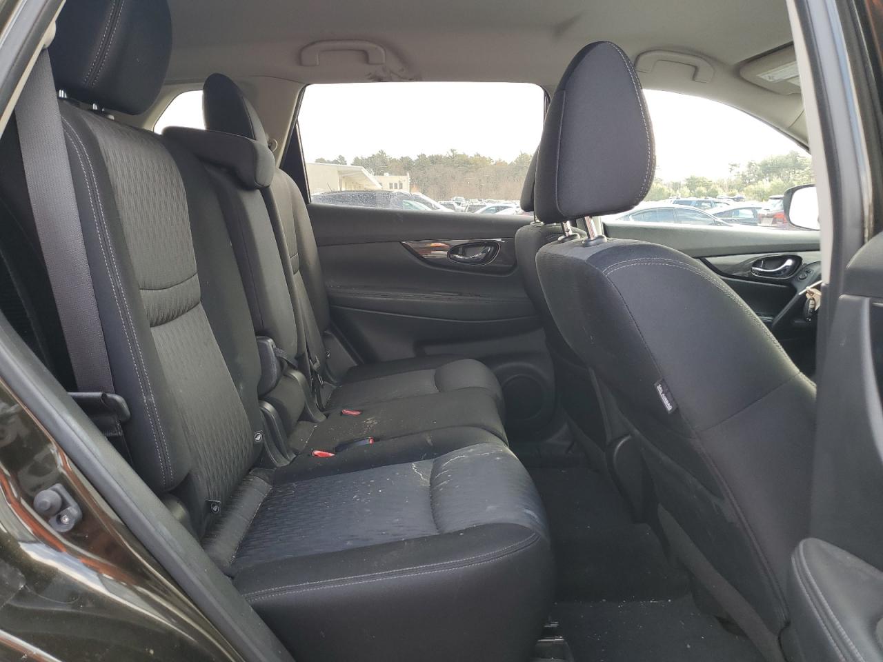 2017 Nissan Rogue - Image 11