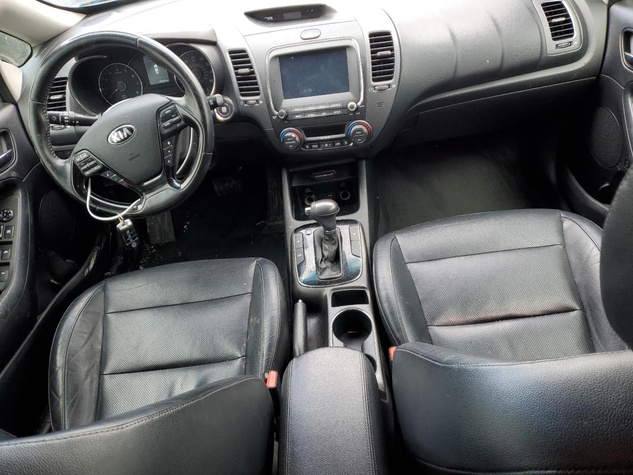 2018 Kia Forte - Image 8