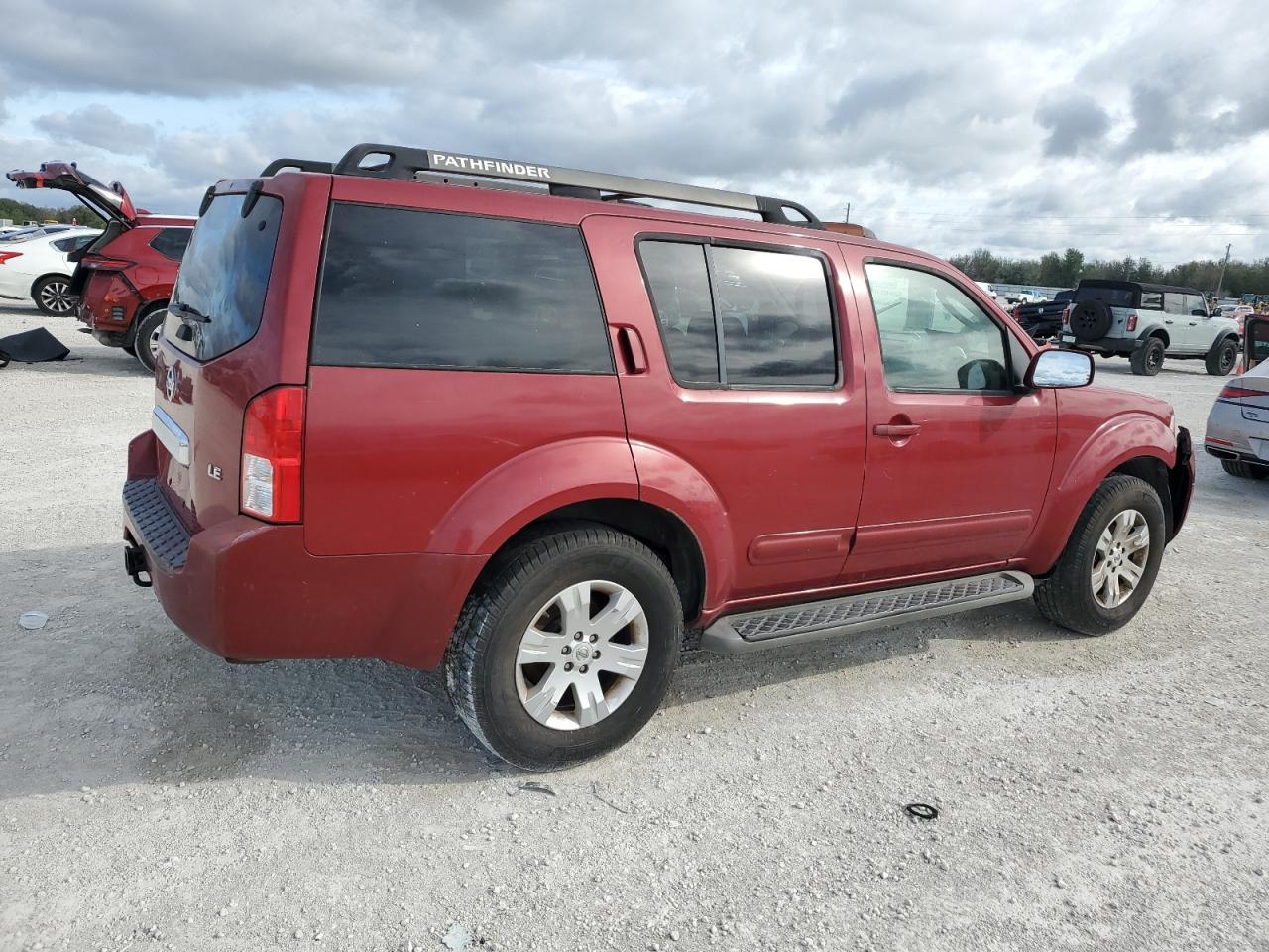 2007 Nissan Pathfinder - Image 3