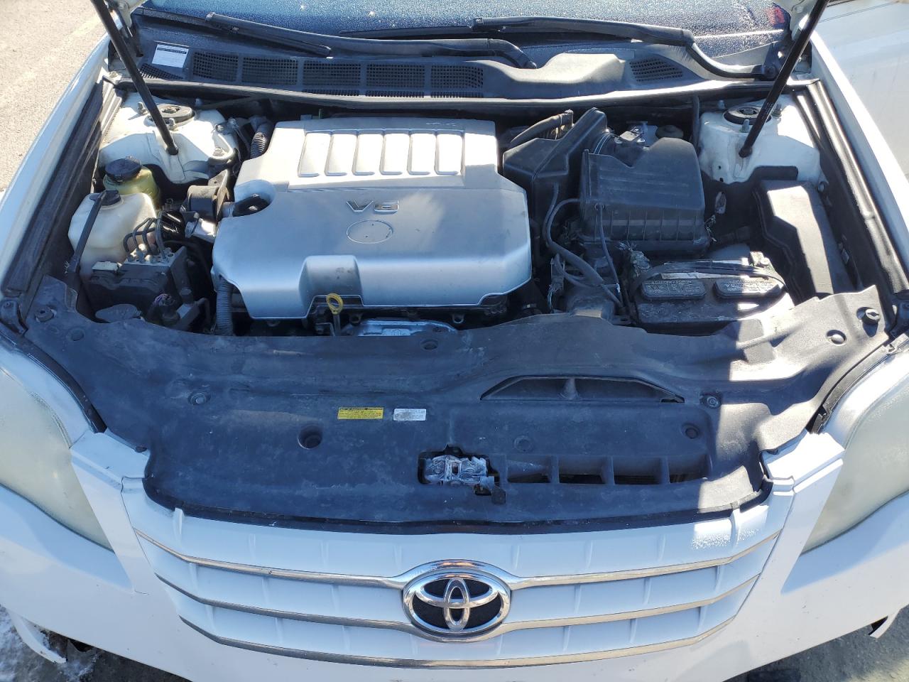 2006 Toyota Avalon - Image 11