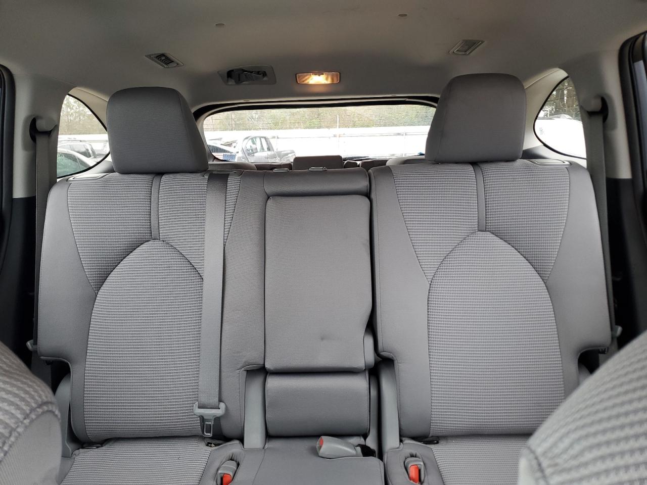 2021 Toyota Highlander - Image 10