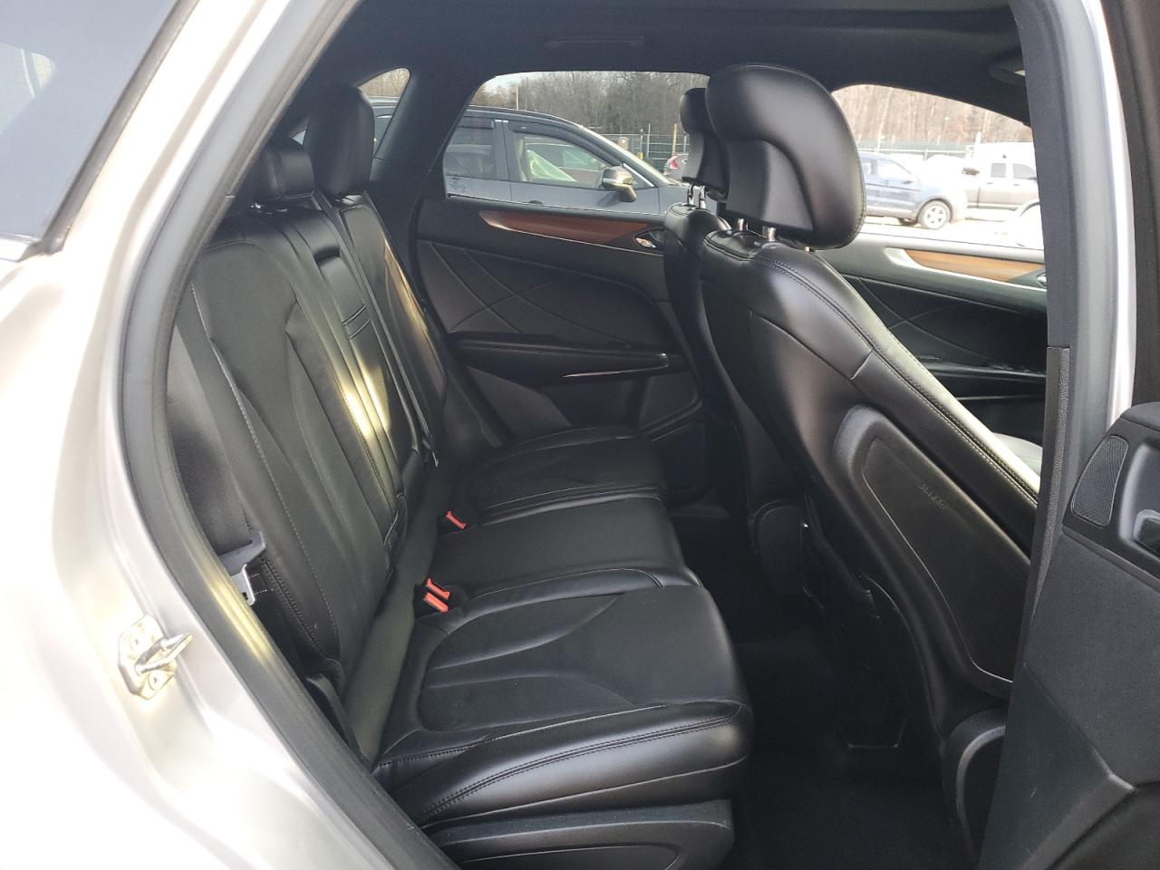 2017 Lincoln MKC - Image 12
