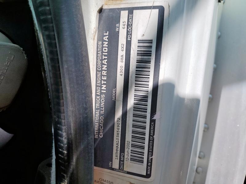 2003 INTERIONAL 4300 EXPEDITOR TRUCK