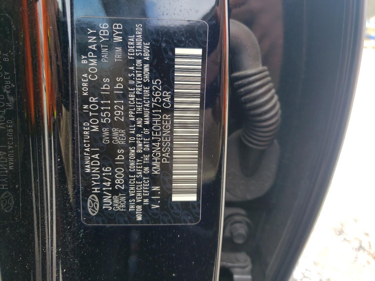 2017 Genesis G80 - Image 12