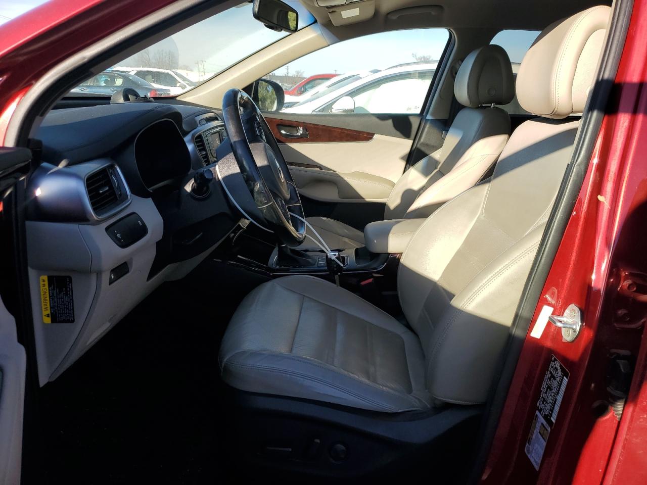 2016 Kia Sorento - Image 7
