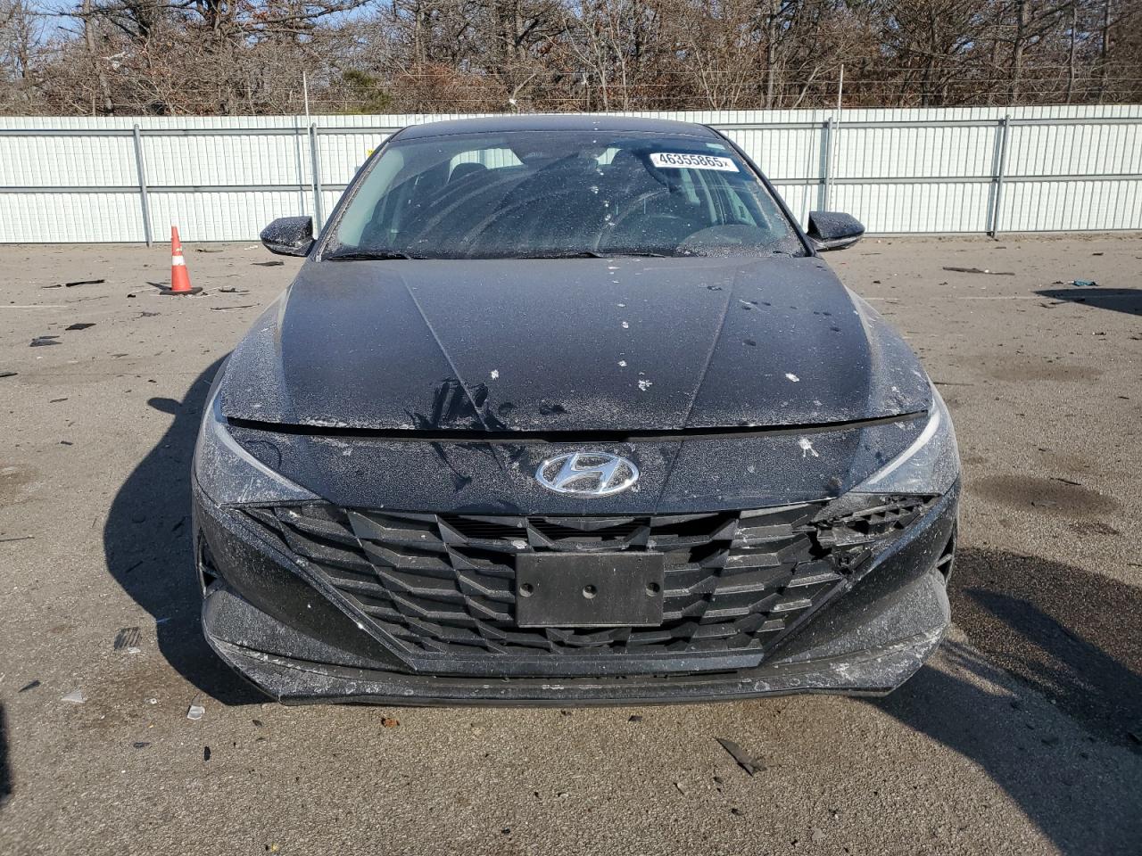 2023 Hyundai Elantra - Image 5