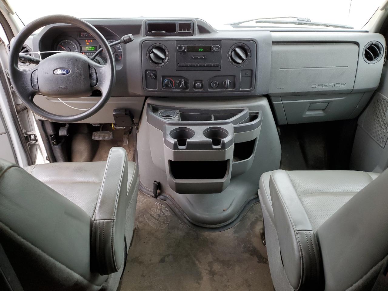 2011 Ford Econoline - Image 8