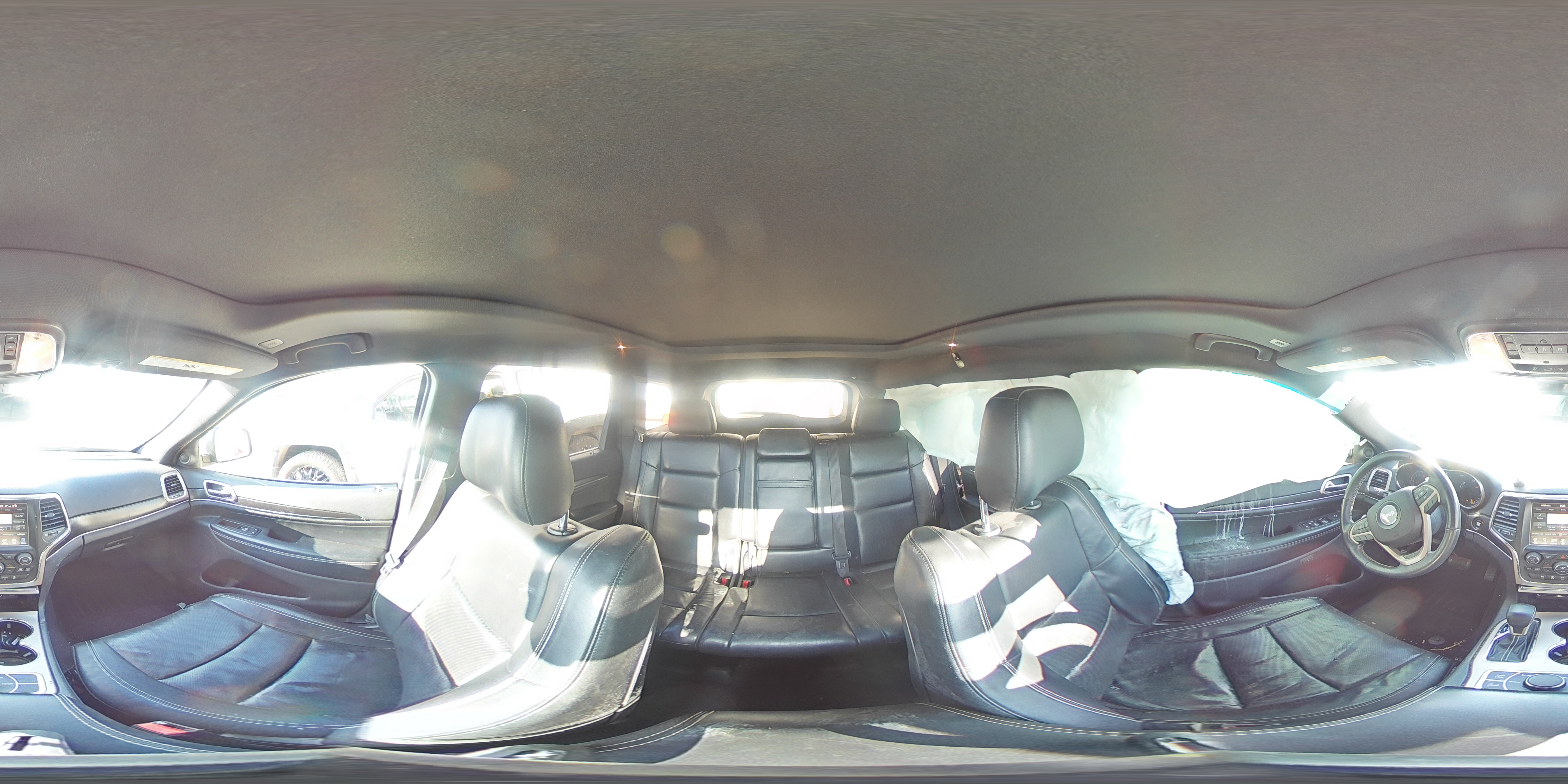 2017 Jeep Grand Cherokee - Image 14