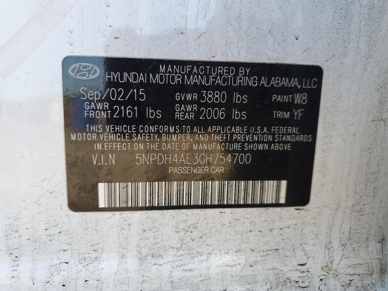 2016 Hyundai Elantra - Image 12