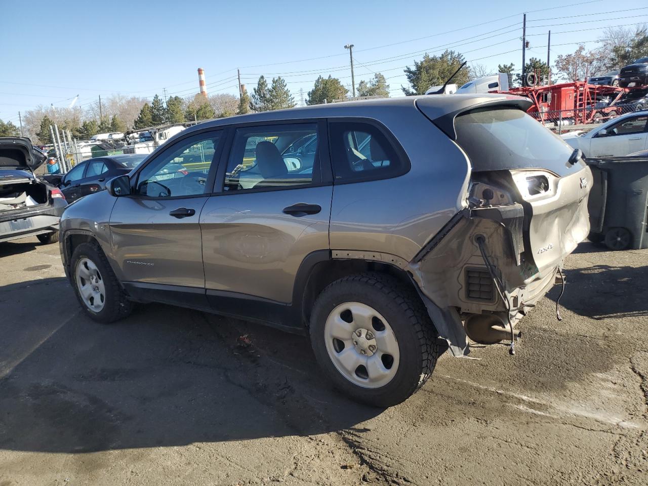 2016 Jeep Grand Cherokee - Image 2