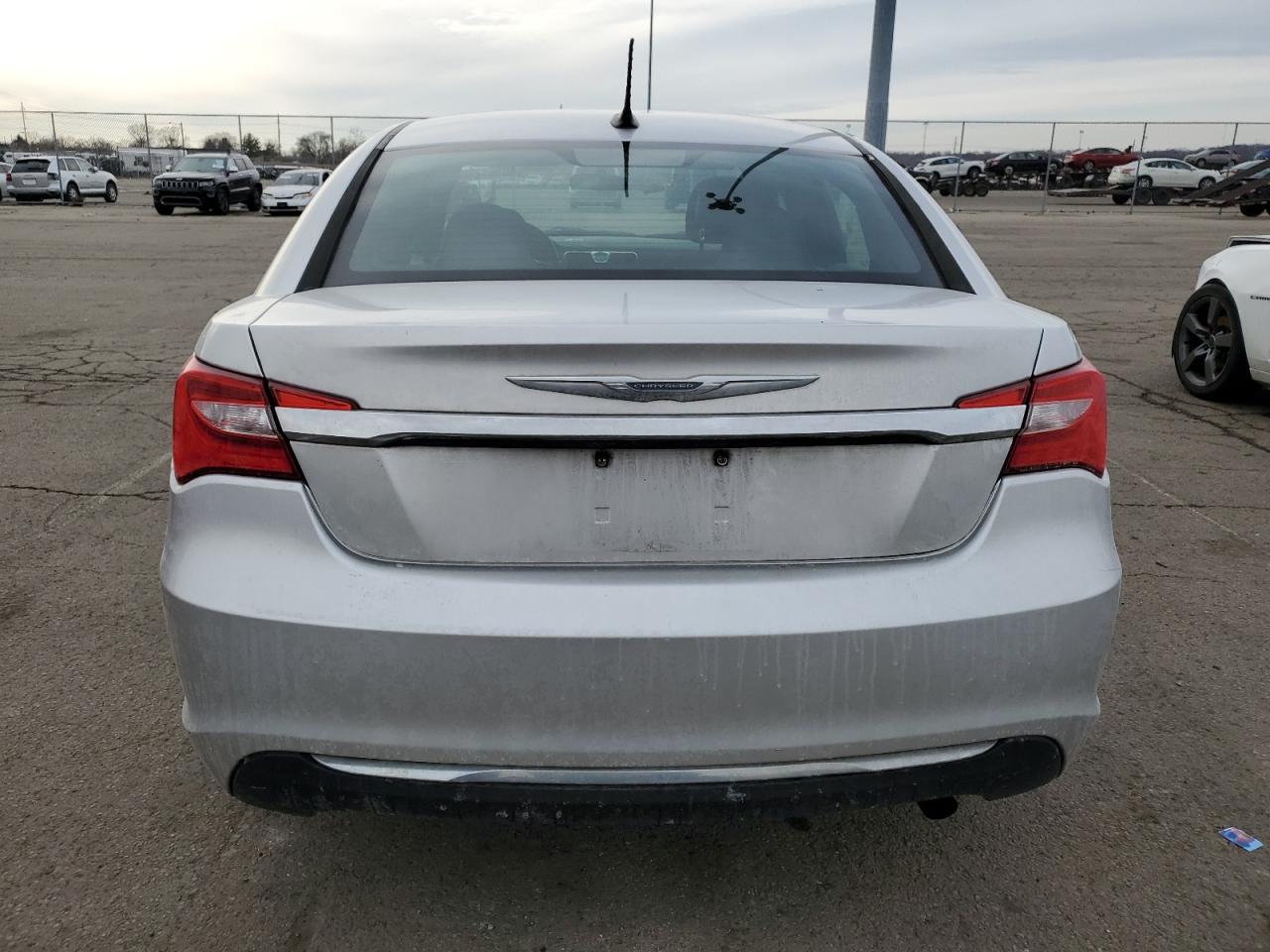 2012 Chrysler 200 - Image 6