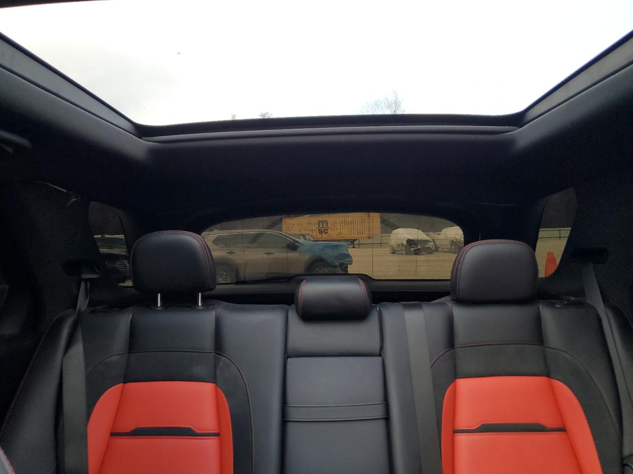 2021 Mercedes-Benz GLE - Image 10