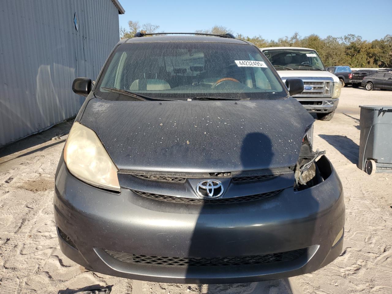 2008 Toyota Sienna - Image 5