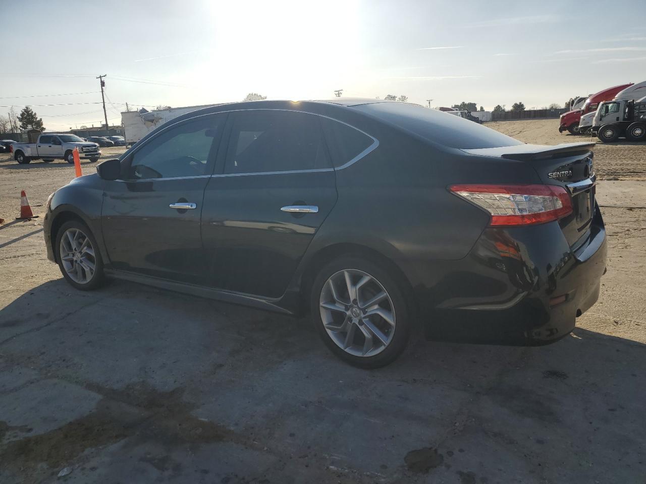 2013 Nissan Sentra - Image 2