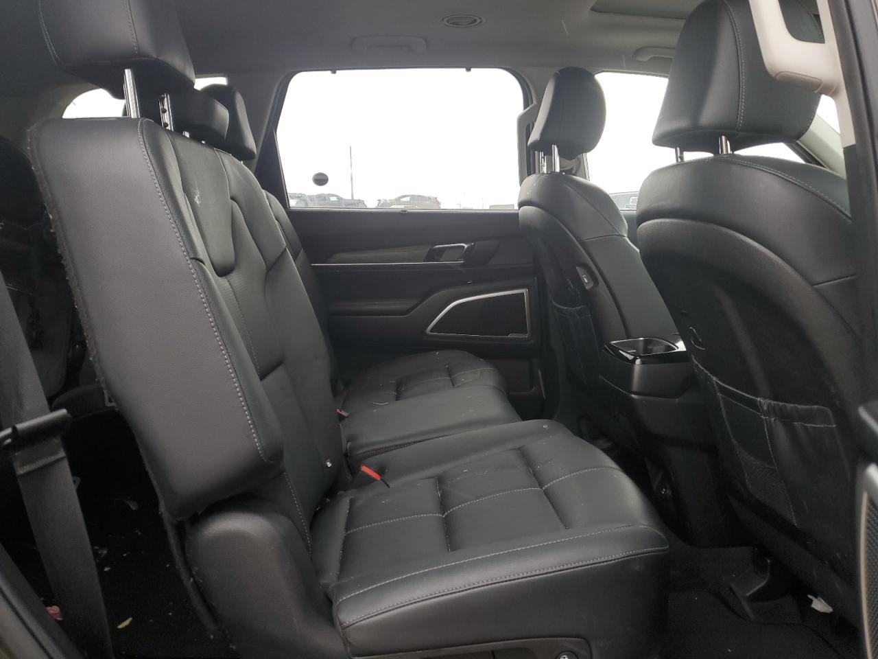 2022 Kia Telluride - Image 11