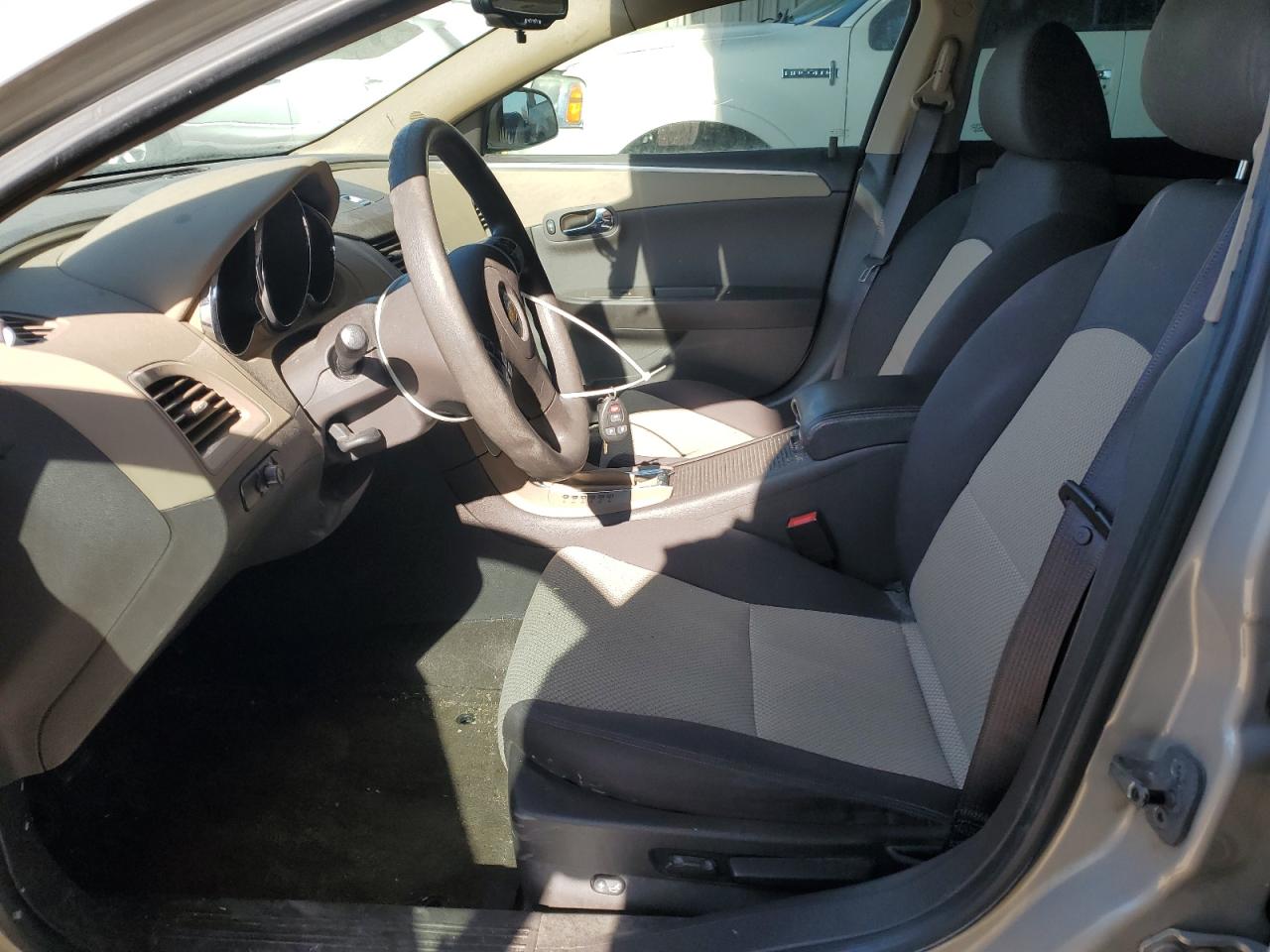 2010 Chevrolet Malibu - Image 7
