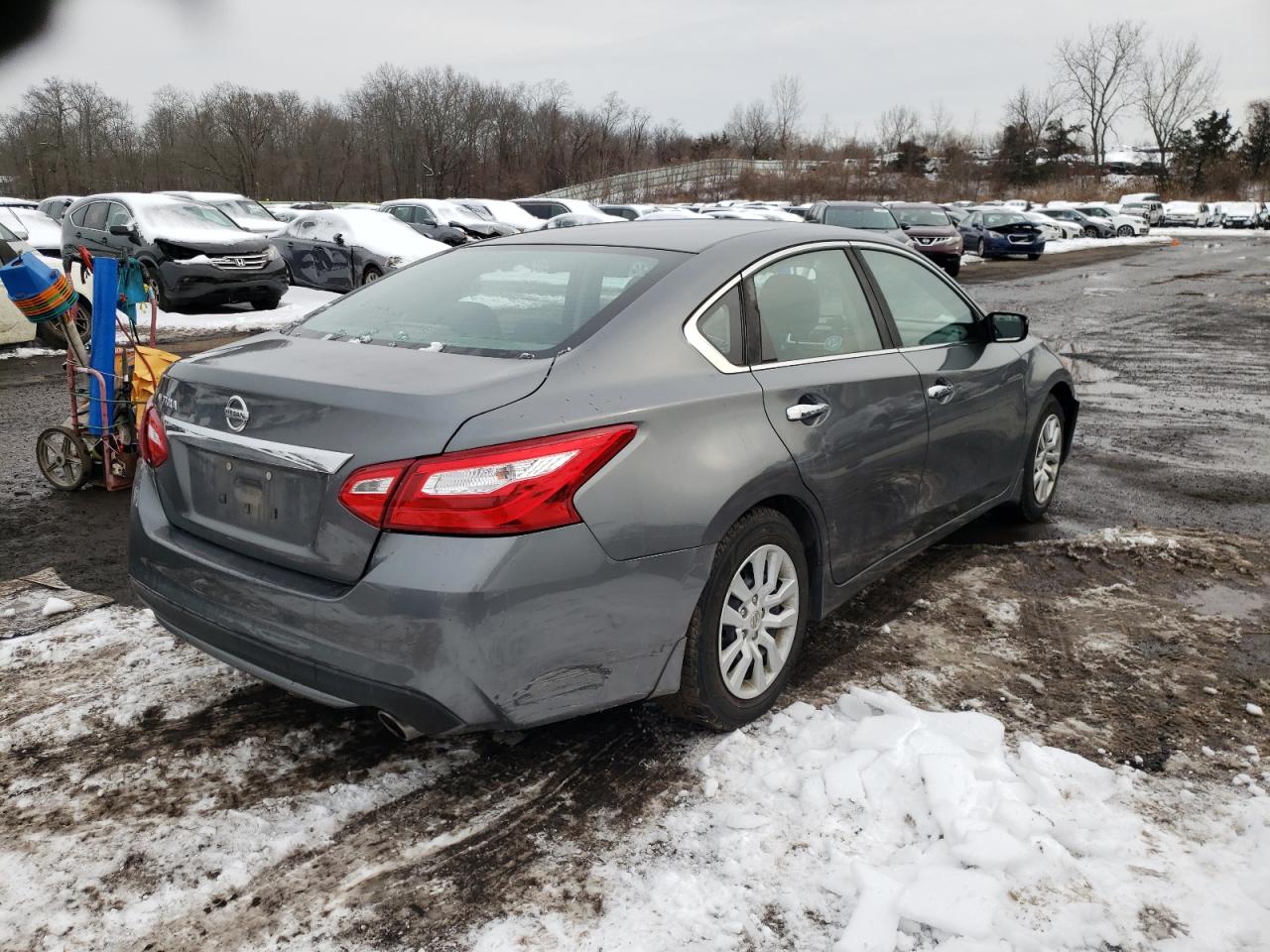 2017 Nissan Altima - Image 3