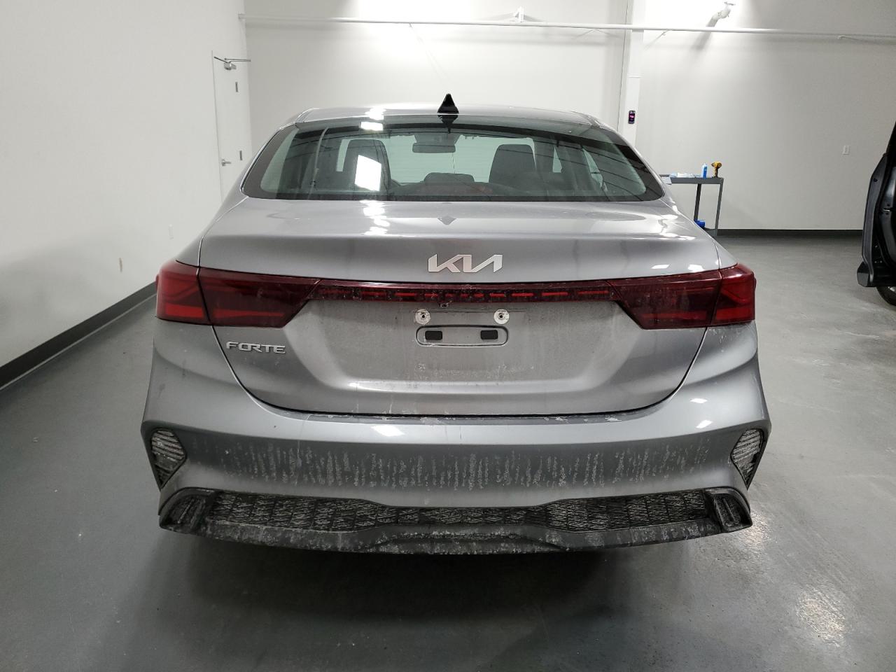 2023 Kia Forte - Image 6
