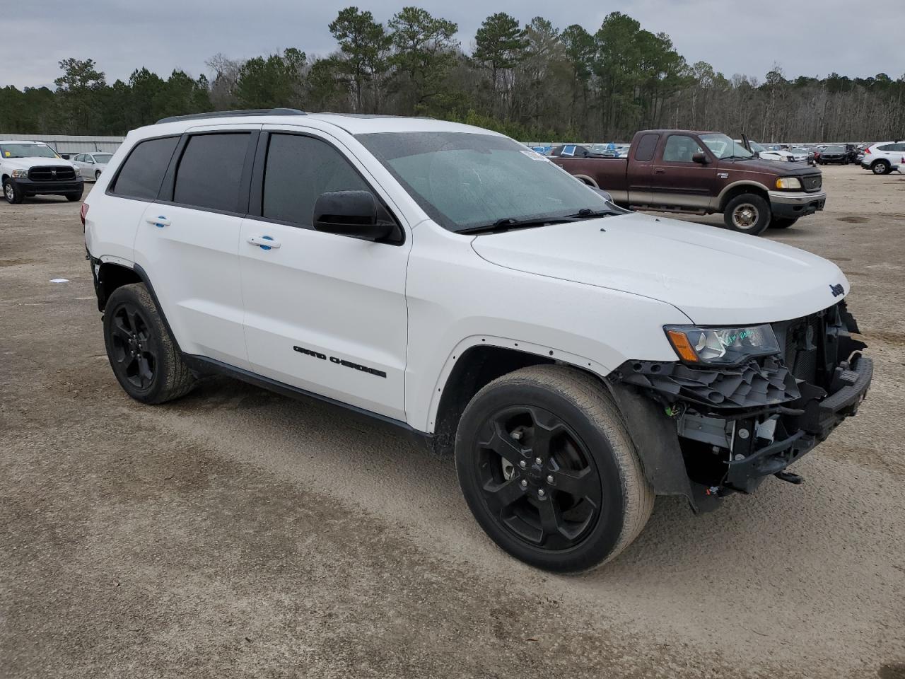 2019 Jeep Grand Cherokee - Image 4