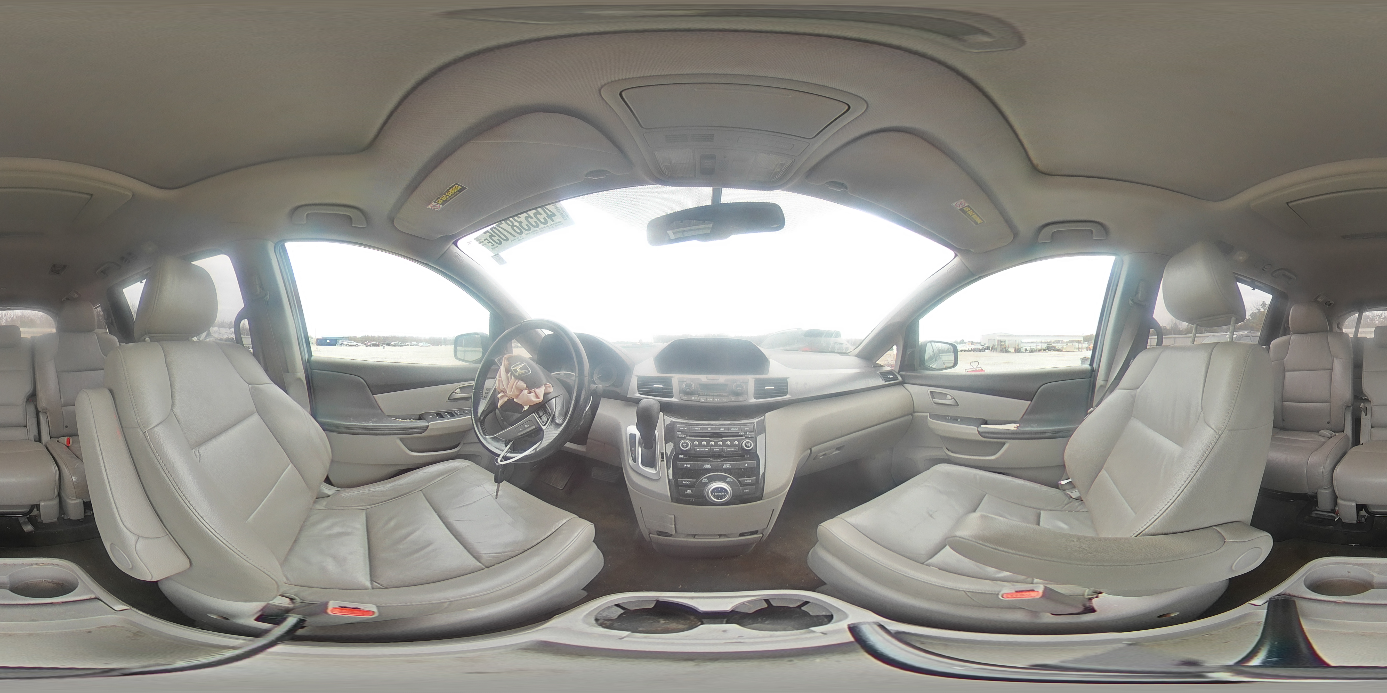 2012 Honda Odyssey - Image 14