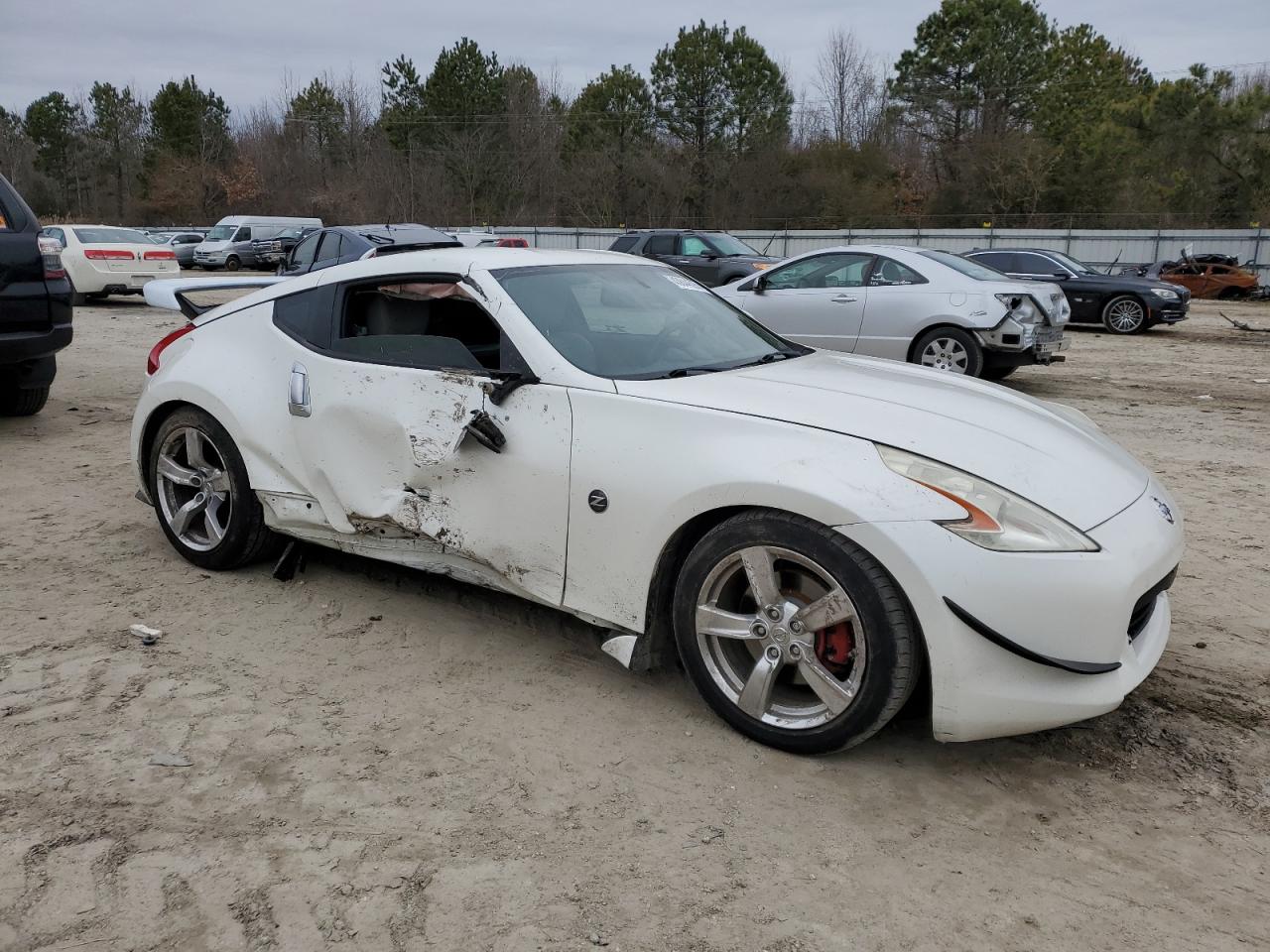 2010 Nissan 370Z - Image 4