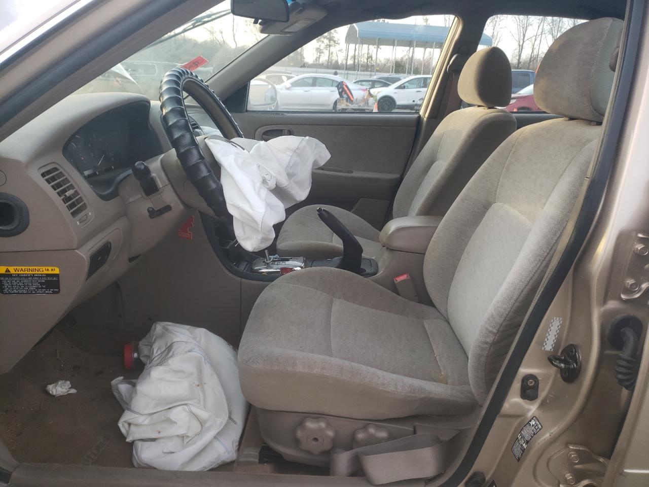 2004 Kia Optima - Image 7