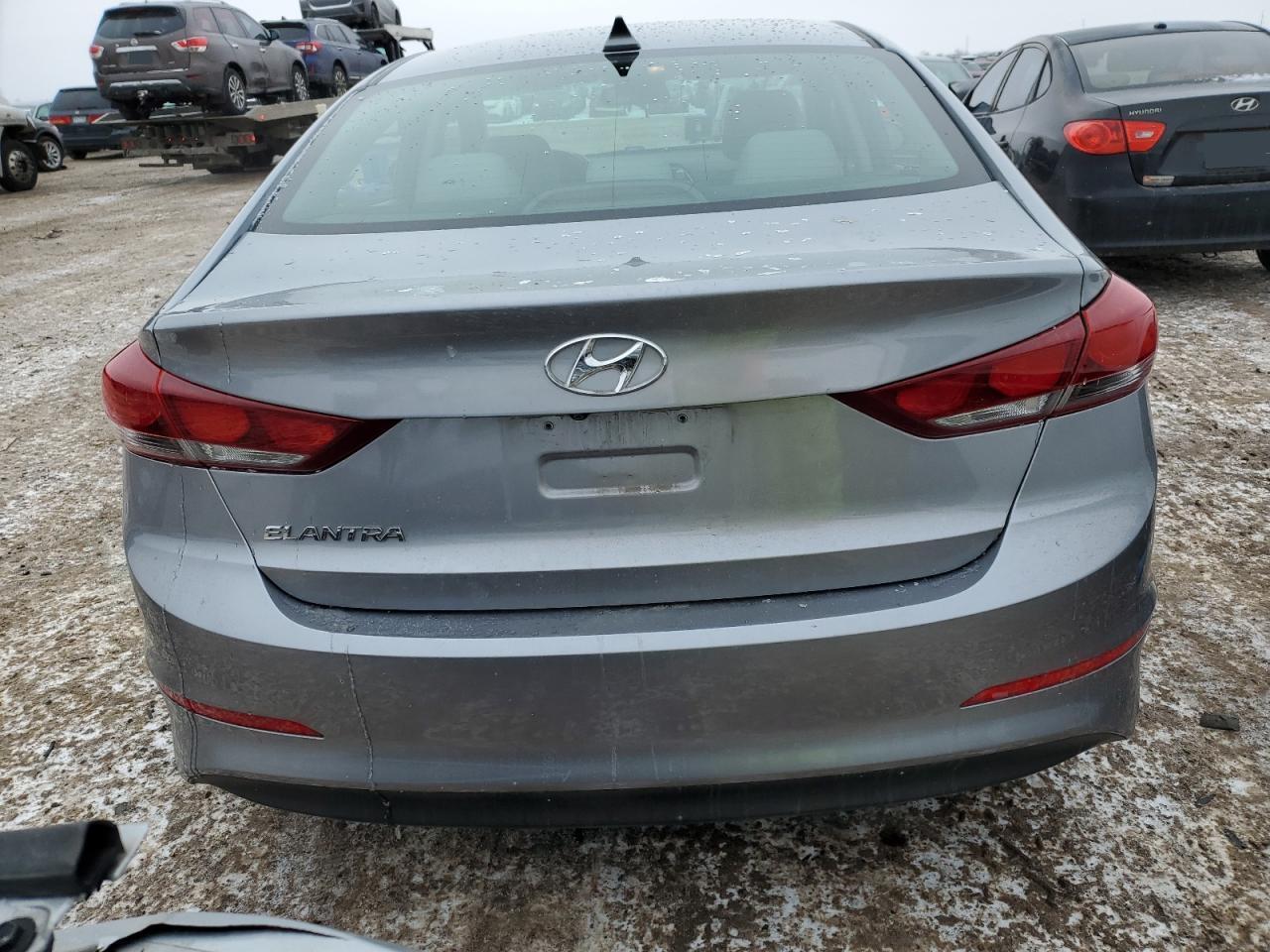 2017 Hyundai Elantra - Image 6