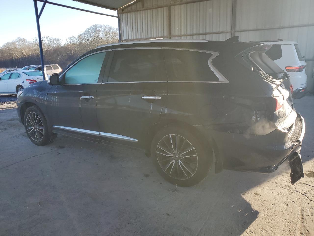 2016 Infiniti QX60 - Image 2