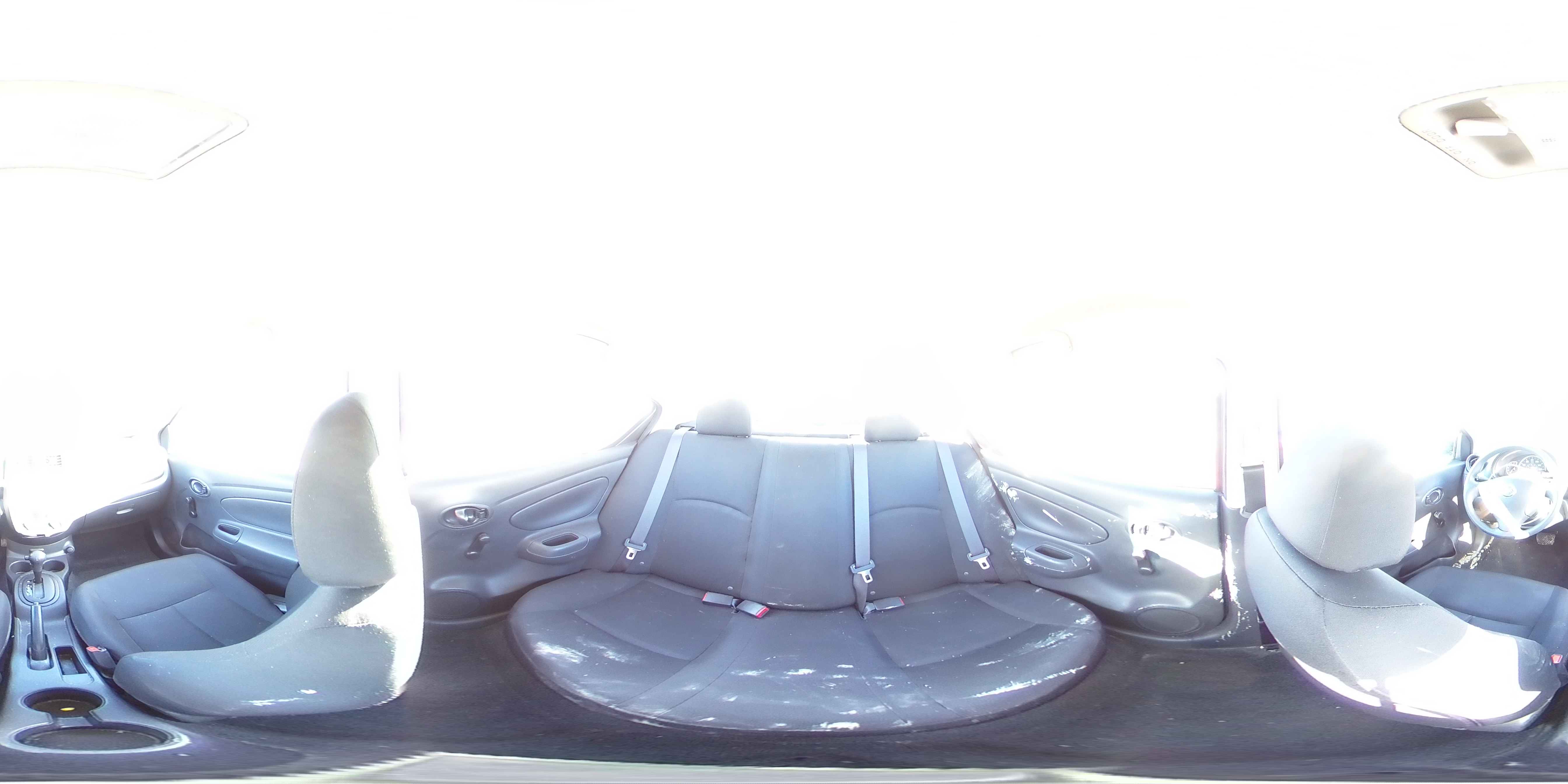 2019 Nissan Versa - Image 13