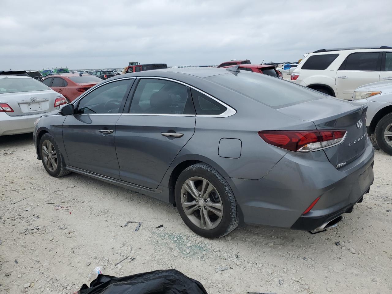 2019 Hyundai Sonata - Image 2