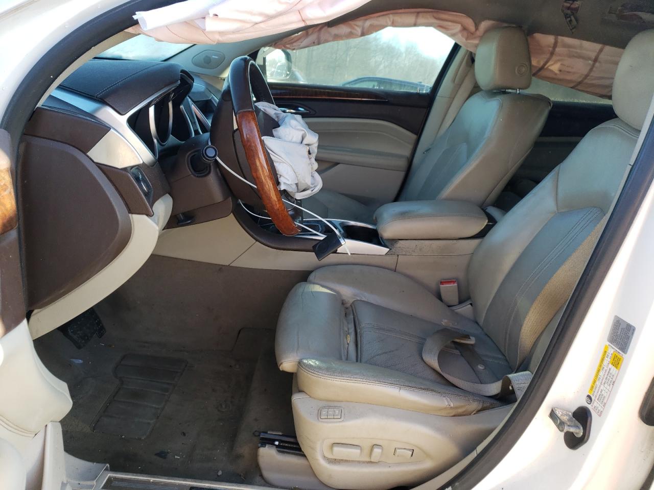 2010 Cadillac SRX - Image 7